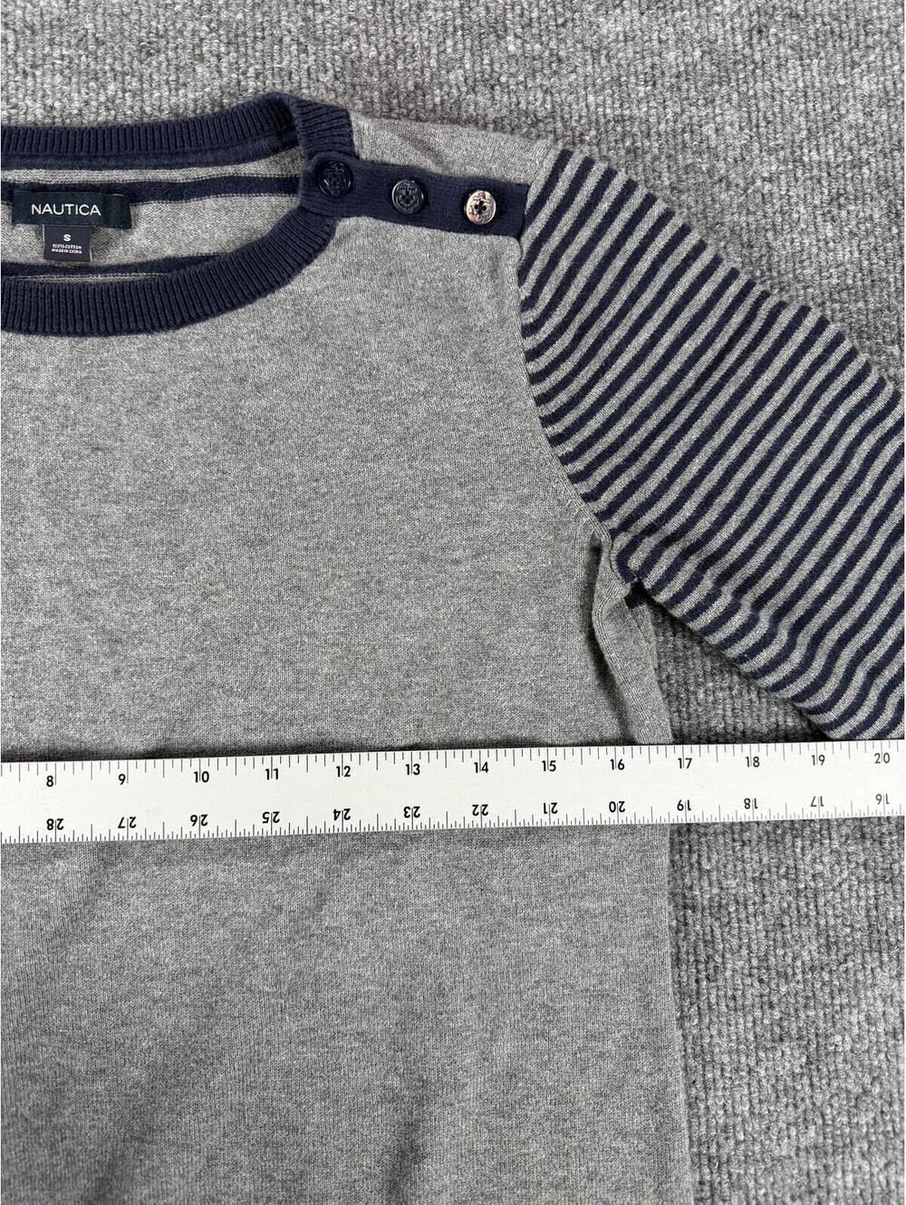 Nautica Women's Sweater Gray Navy Size Small, 3 Button accent, nautical, preppy - Picture 5 of 9